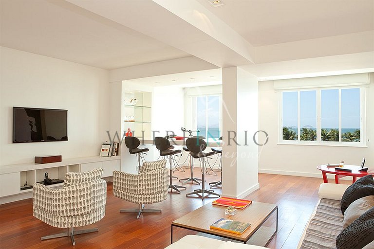Apartamento con vistas a la playa en Copacabana