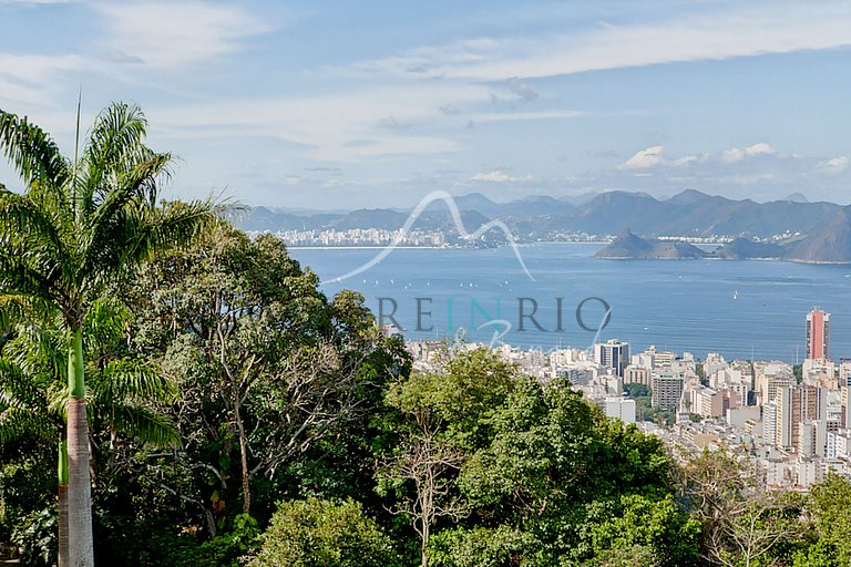 Mansão de Alto Padrão em Santa Teresa