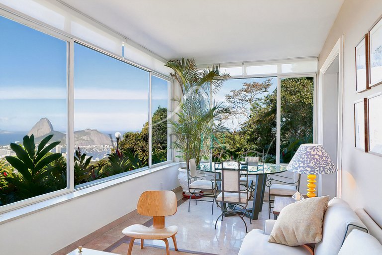 Mansão com vista para o Pão de Açúcar em Santa Teresa