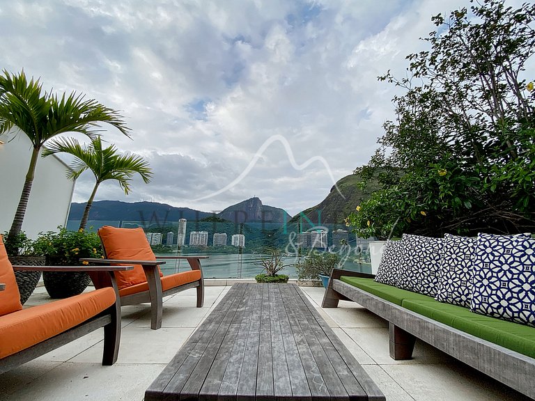 Cobertura com Piscina e Vista Lagoa