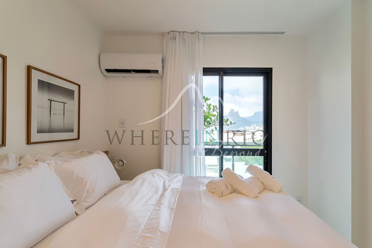Renovated apartment in Ipanema with sea view