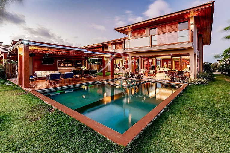 Luxurious villa with pool in Praia do Forte