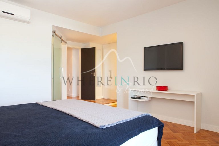 Apartment with beach views in Copacabana