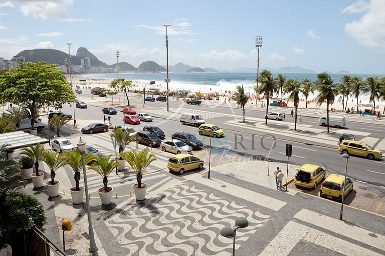 Apartment with beach views in Copacabana