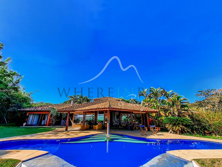 Casa de férias em Búzios com vista para a piscina e para o m
