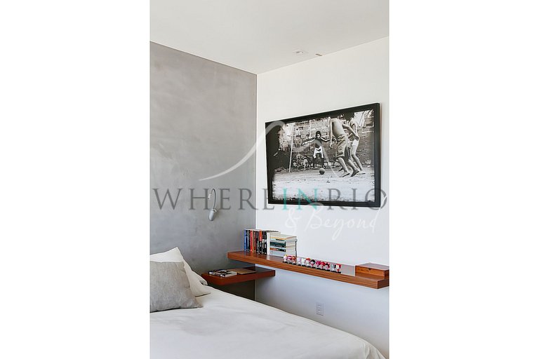 Beautiful luxury and modern triplex penthouse with 3 bedroom