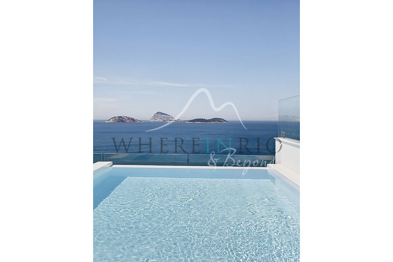 Beautiful luxury and modern triplex penthouse with 3 bedroom