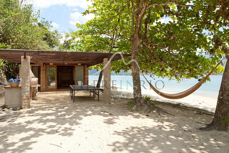 Splendid island for vacation rental in Paraty