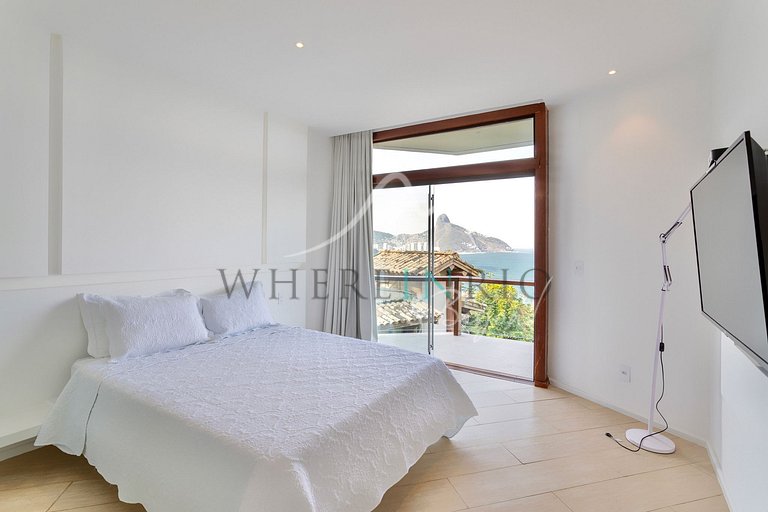 Villa exclusiva com vista para o mar em Joá