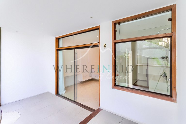 Villa exclusiva com vista para o mar em Joá