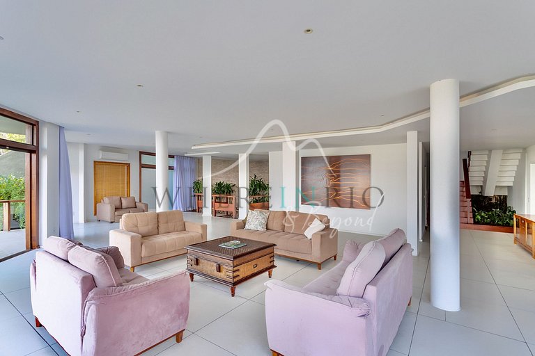 Villa exclusiva com vista para o mar em Joá