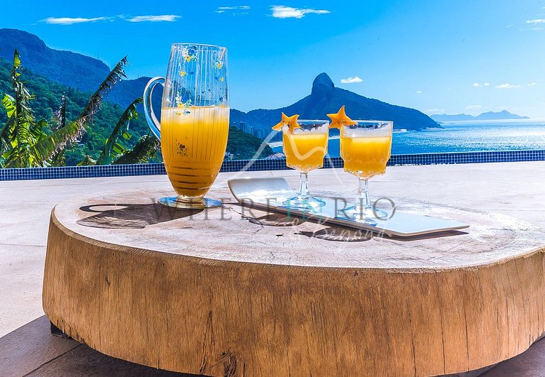 Casa de 1200m2 com piscina para alugar para as férias em Joá