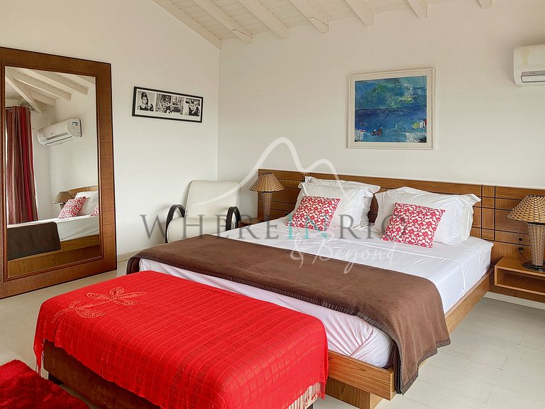 Luxury house with pool in Búzios