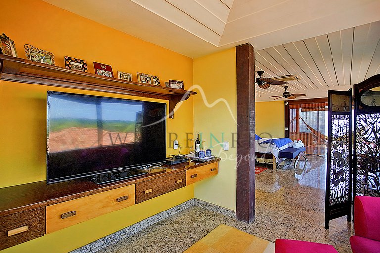 Mansão com vista mar e piscina de borda infinita em Búzios p