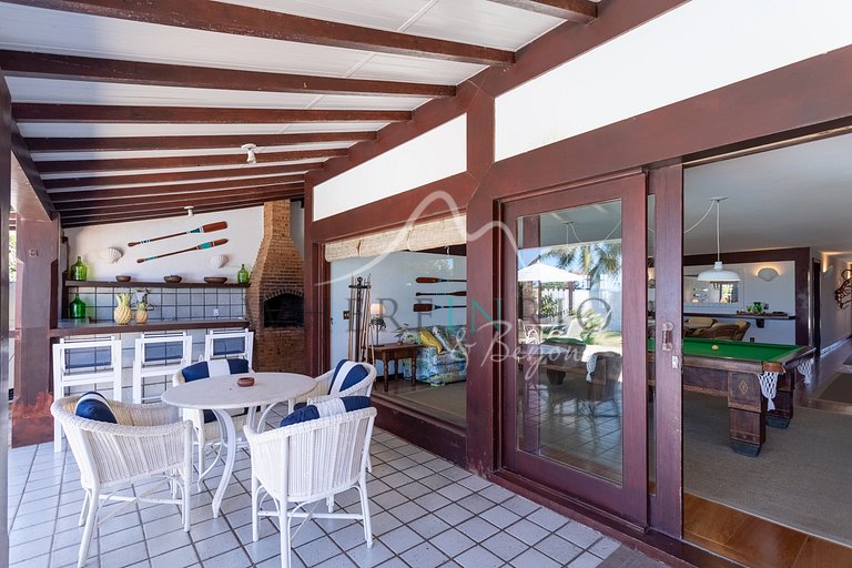 Luxury beachfront house in Búzios