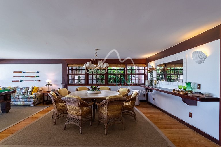 Casa de luxo à beira-mar em Búzios