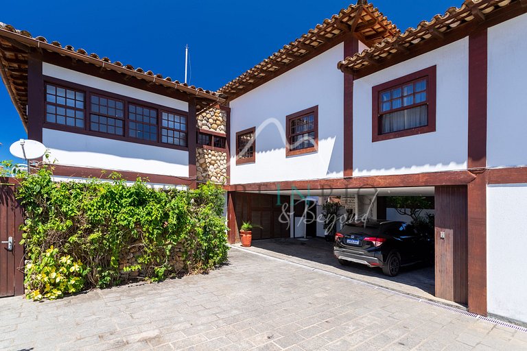 Luxury beachfront house in Búzios