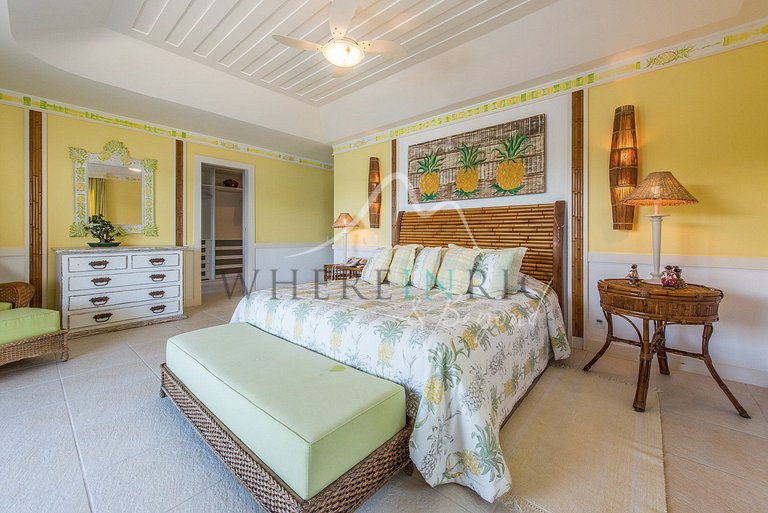 Linda casa com praia particular em Angra dos Reis