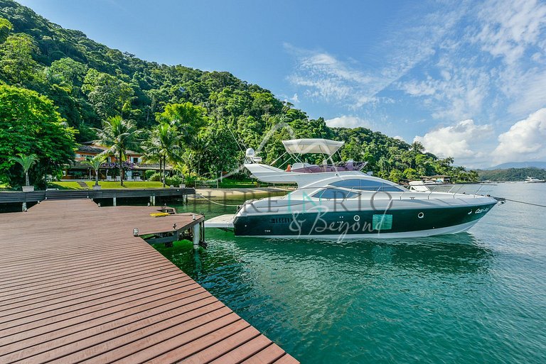 Hermosa casa con playa privada en Angra