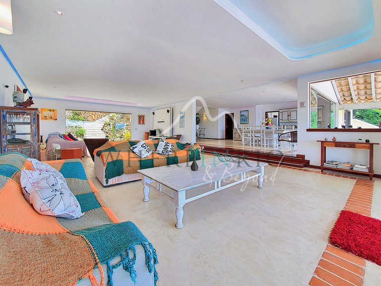 Villa for rent with pool and amazing view in Buzios