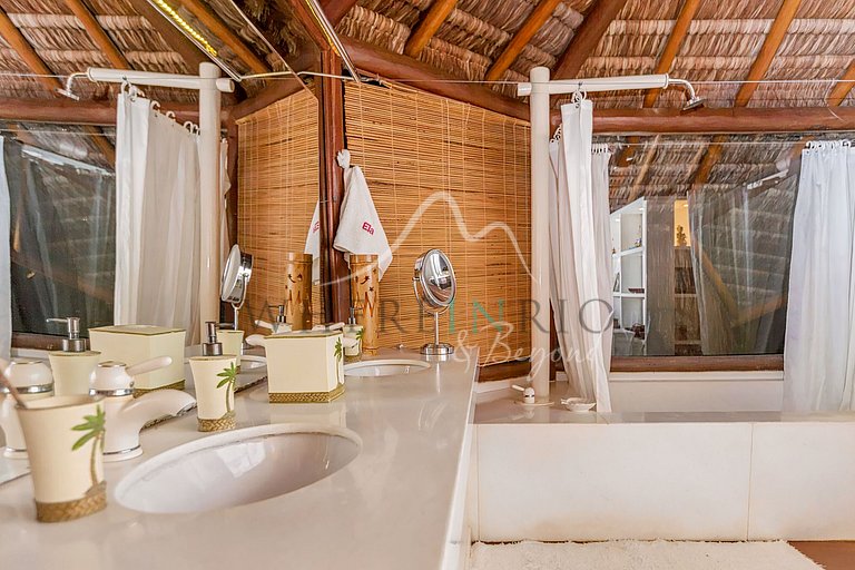 Luxury house on the seafront in Trancoso