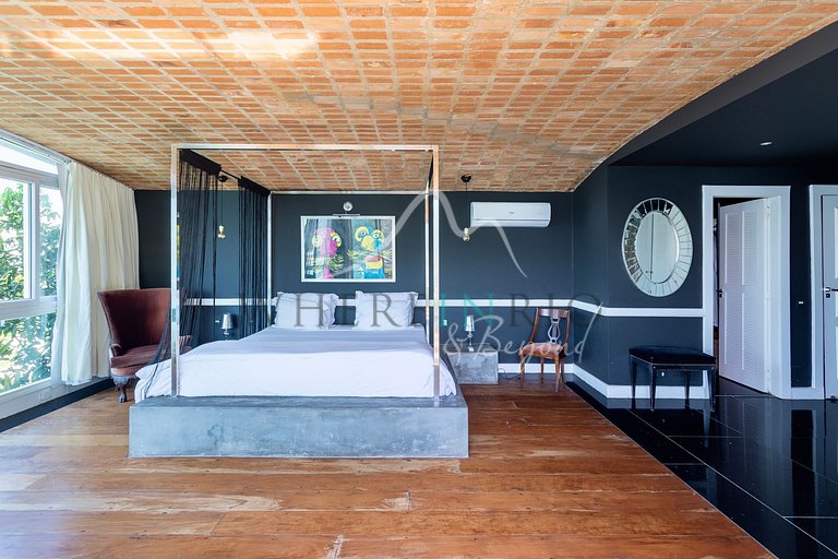 Hotel Mansão de 7 suítes com vistas lindas no Joá para alugu