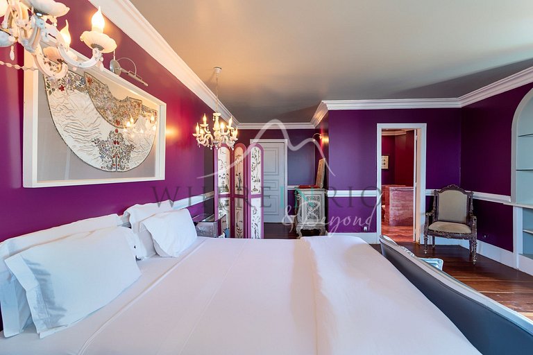 Luxury villa with ocean view in Joá