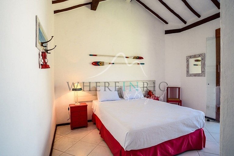 House with sea view in Ilhabela for vacation rental