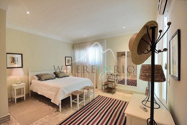 Mansión con 6 Suites con vista al mar para alquiler de vacac