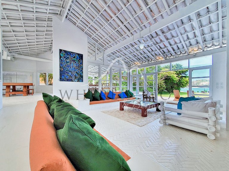 Big House with Pool on Ferradura Beach