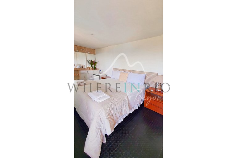 Casa con piscina y playa privada en Angra