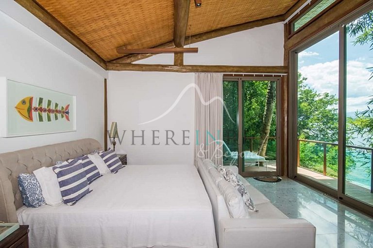 Luxury vacation home on Ilha Grande
