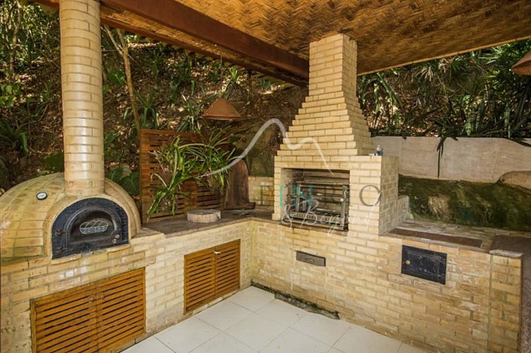 Luxury vacation home in Ilha Grande