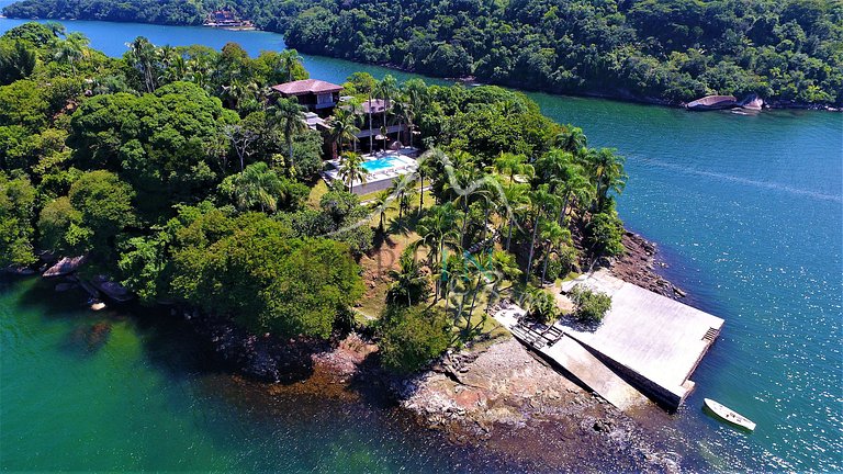 "Ilha do Japão". Ilha privada e auto-suficiente em energia e