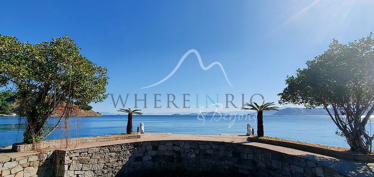 Maison avec piscine et plage privée à Angra
