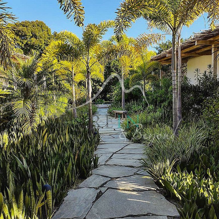 Vacation house with 5 suites in Trancoso with pool