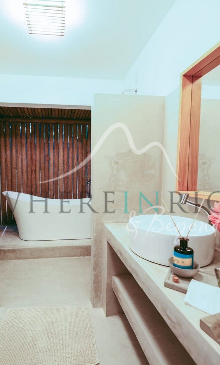 Casa com piscina no coração da natureza em Trancoso