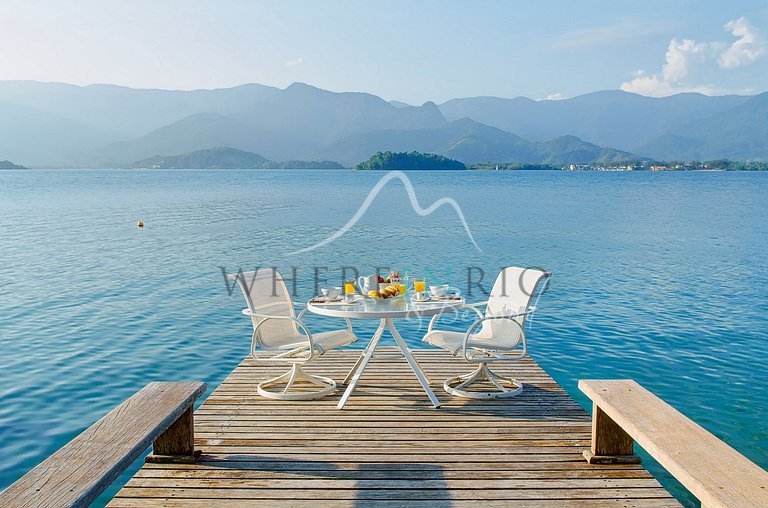 Enchanting Manna Island