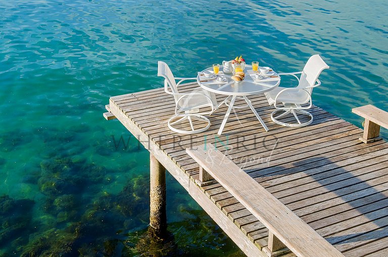 Private Maná Island Rental in Angra dos Reis