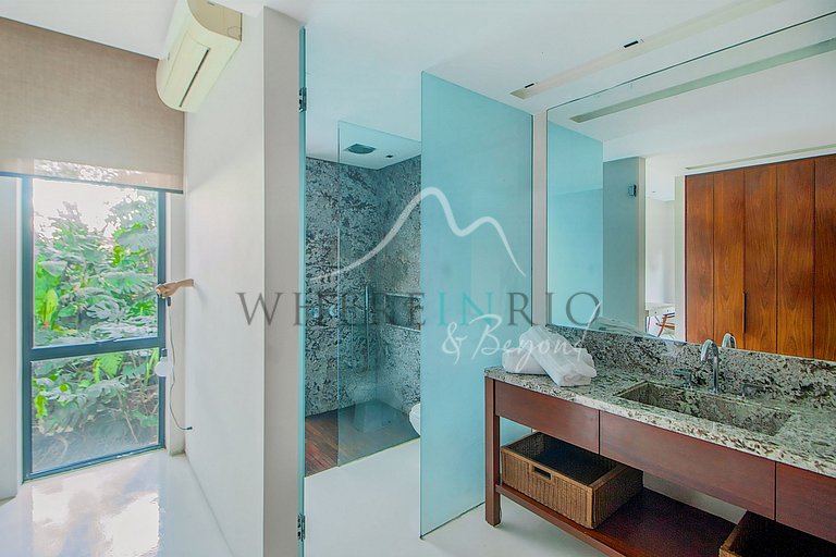 Espetacular casa com 4 quartos e piscina para alugar na Joat