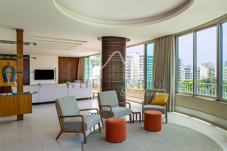 Lindo apartamento apenas uma quadra da Praia de Ipanema