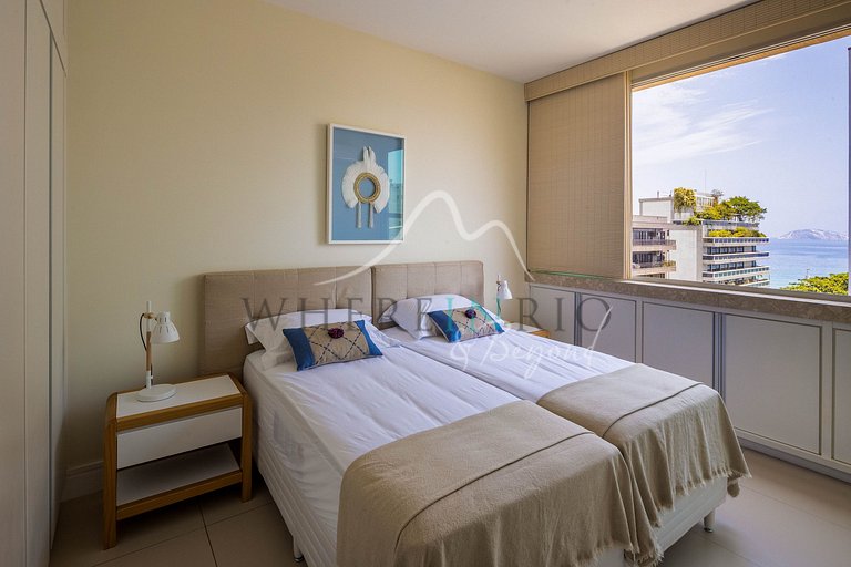Apartment just one block from Ipanema Beach