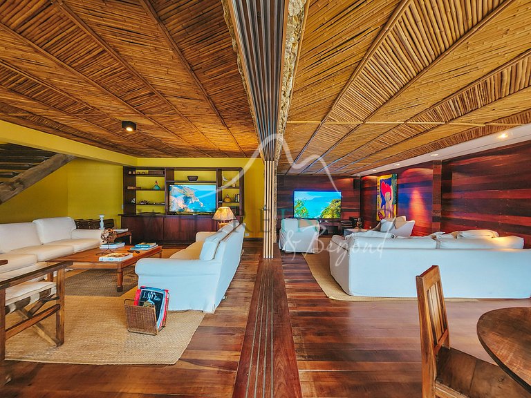 House with pool on a paradise island in Angra dos Reis for v