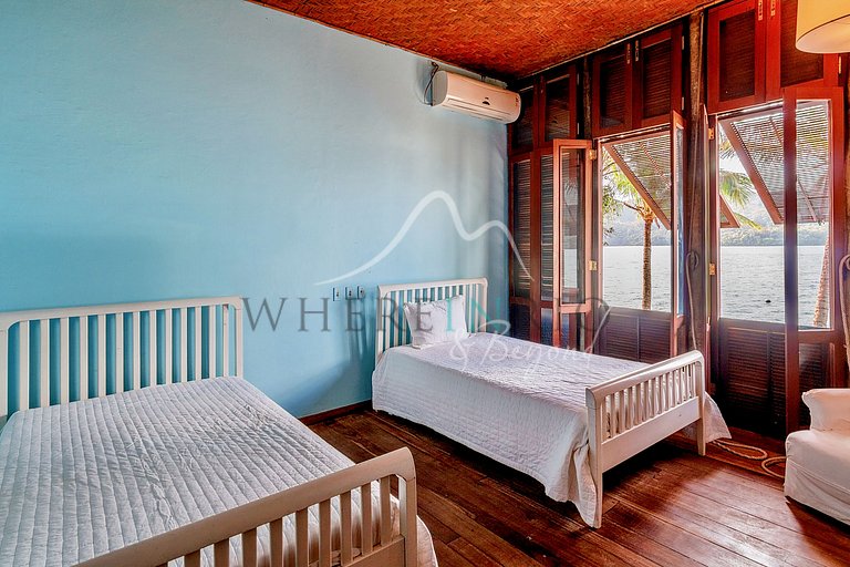 Casa privada con piscina en isla paradisíaca