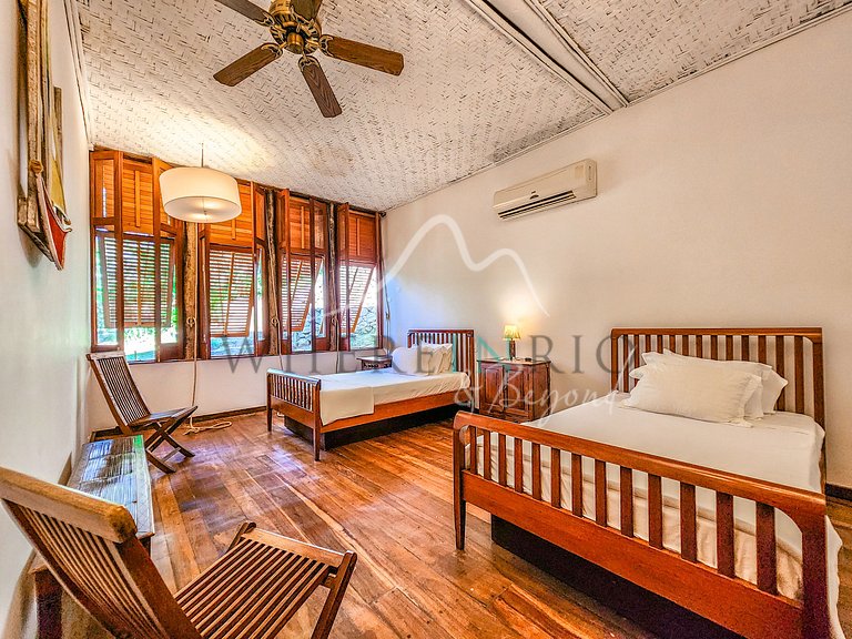 Casa privada con piscina en isla paradisíaca
