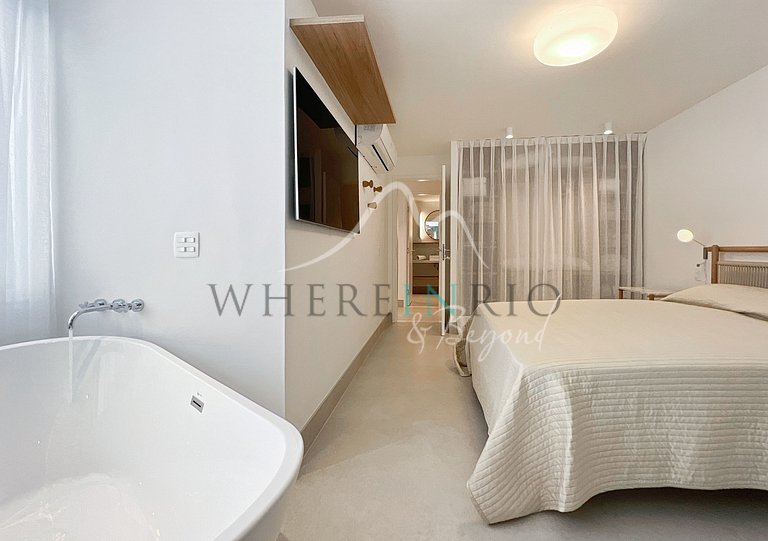 Renovated modern apartment in Ipanema