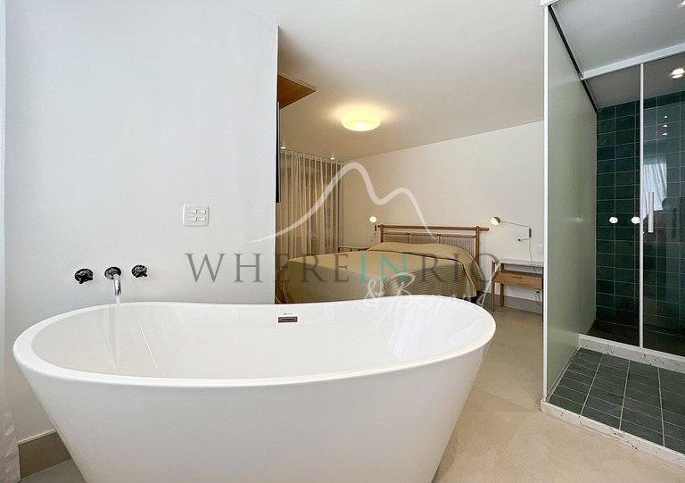 Renovated, modern and comfortable apartment for a nice short