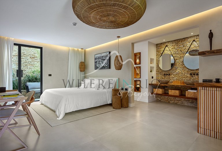 Villa de lujo con 6 suites, piscina cerca de la playa en Jer
