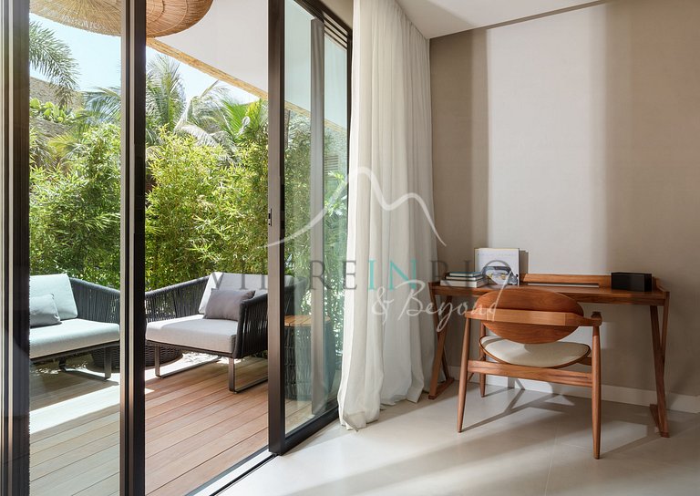 Luxury villa with 6 suites, pool close to the beach in Jeric