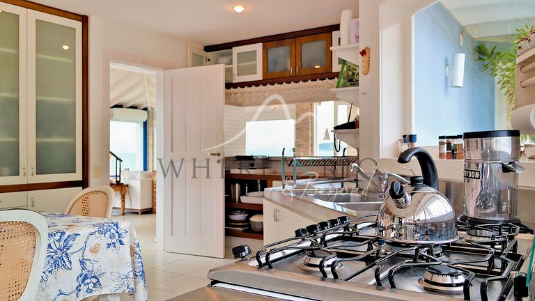 Espectacular casa à beira-mar com 8 suítes em Búzios para al